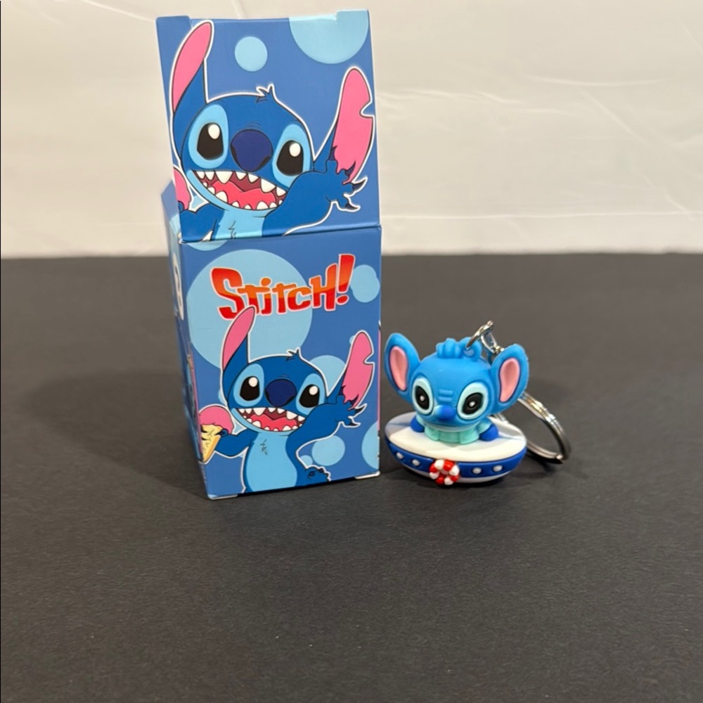 Disney Blue and Pink Stitch Action Figures keychain